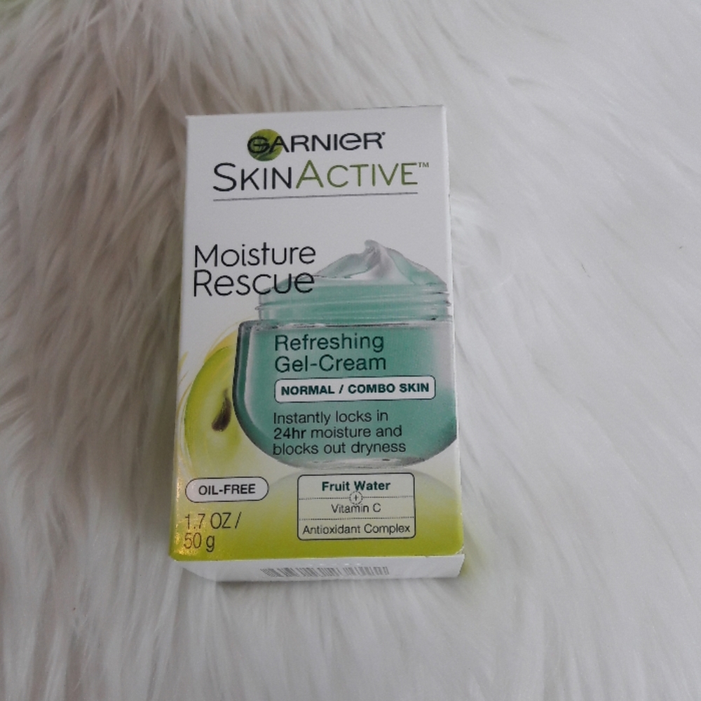 Garnier SkinActive - Picture 2 of 7